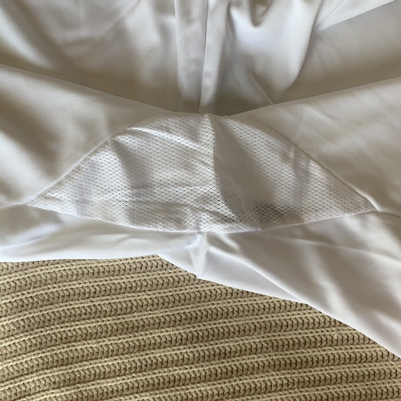 Shorts - Picture 5 of 6